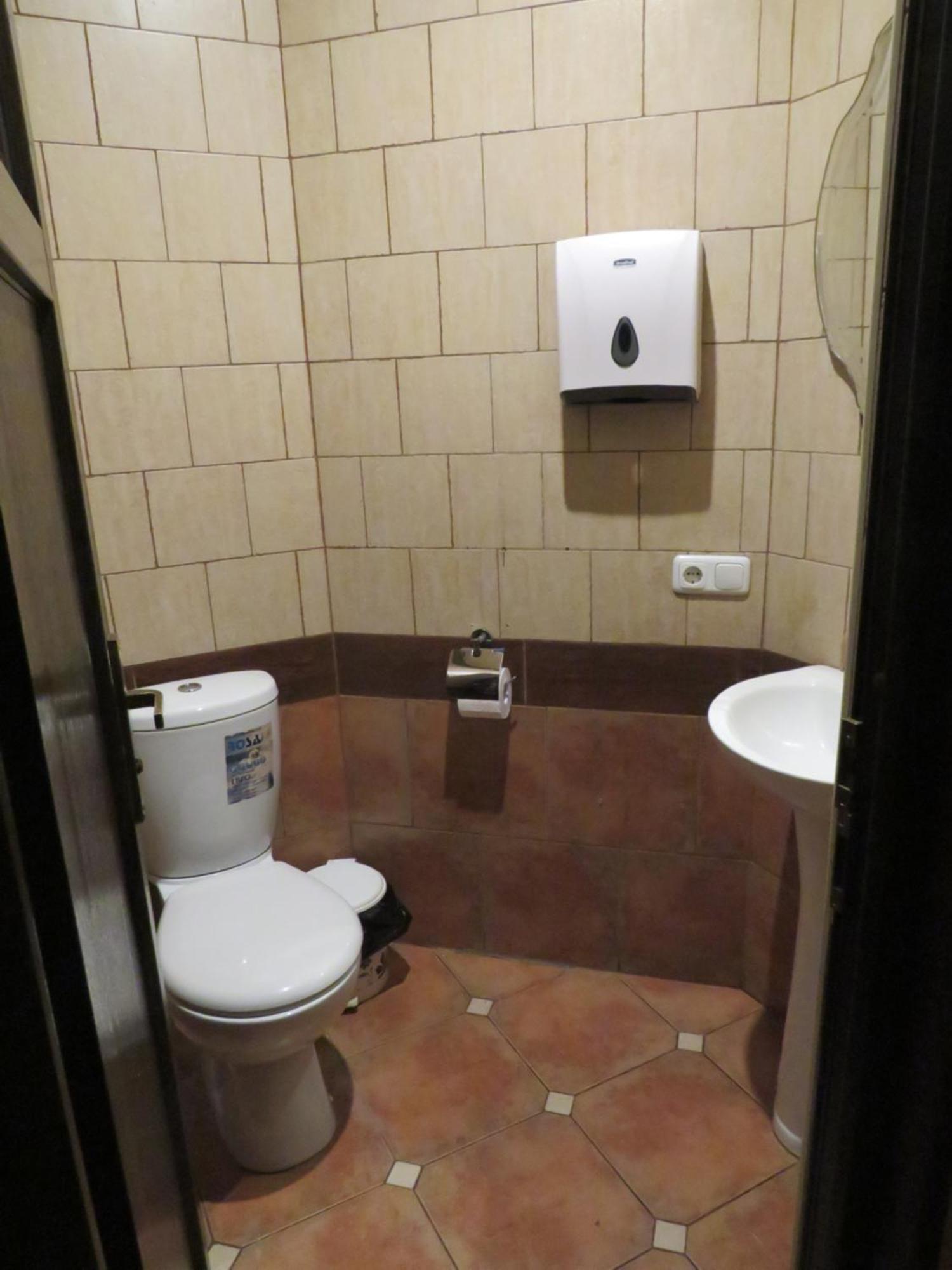 יירבאן Hostel Jan In The Very Center מראה חיצוני תמונה